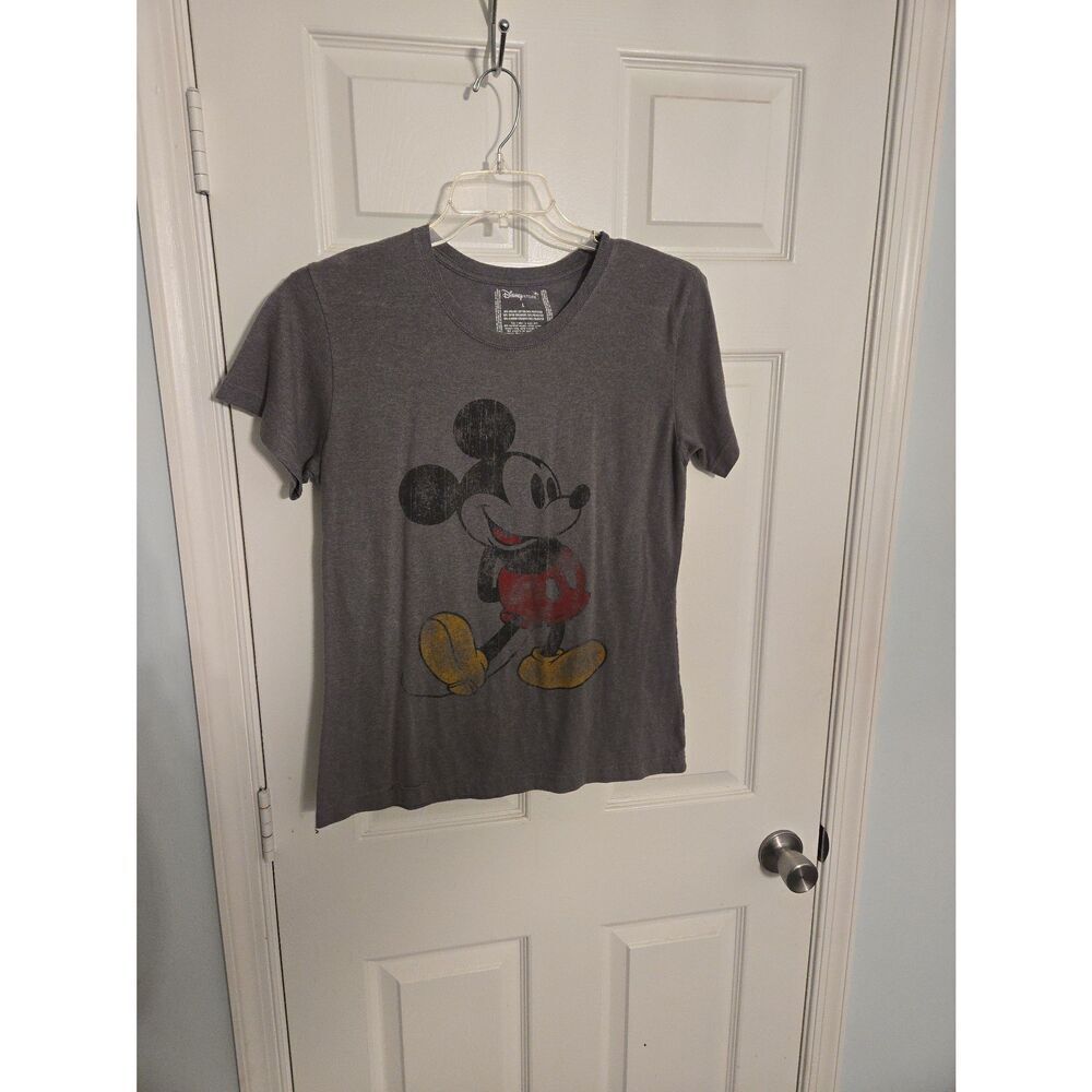 Mickey Mouse tshirt disney size large